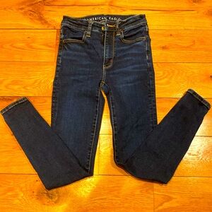 EUC American Eagle darkwash skinny Jean.  Size 00 short